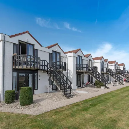 Siena With Parking And Shared Pool By Interhome *