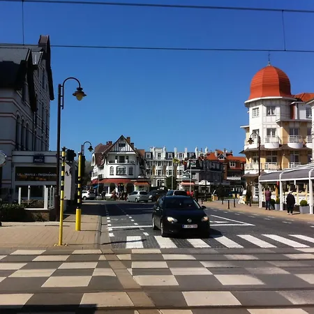 Siena With Parking And Shared Pool By Interhome Lägenhet De Haan
